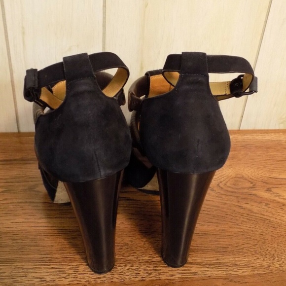 L.A.M.B. Hortensia High Ankle Strap Platform Sandal - Picture 4 of 6